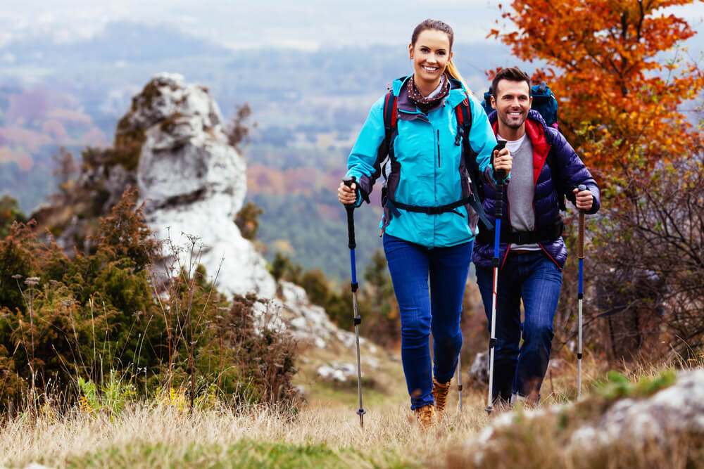 Pessoas Realizando Trekking